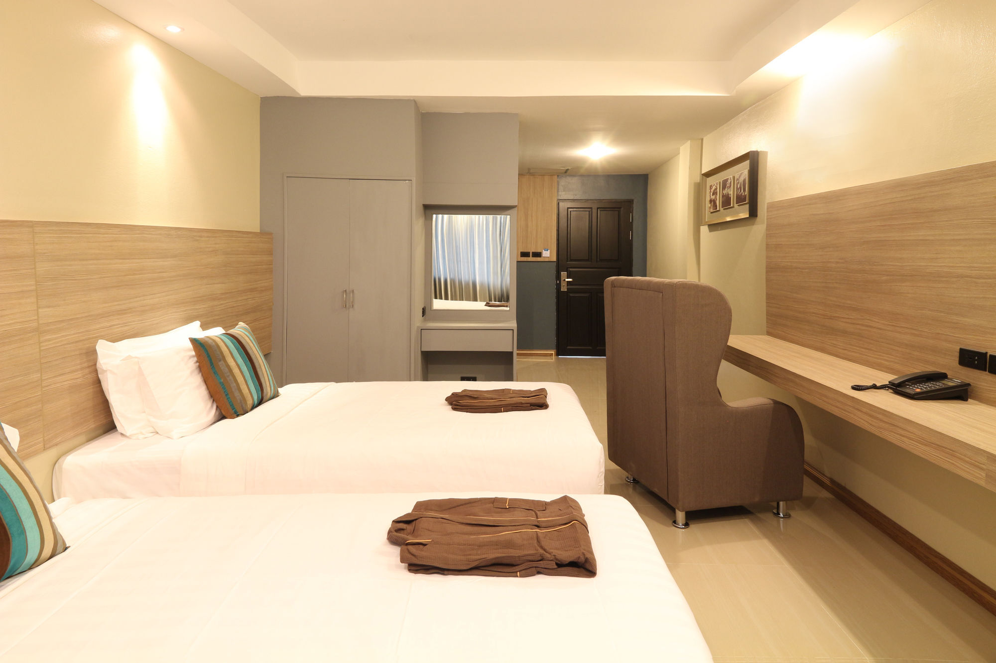 Avana Laemchabang Hotel Сі-Рача Екстер'єр фото